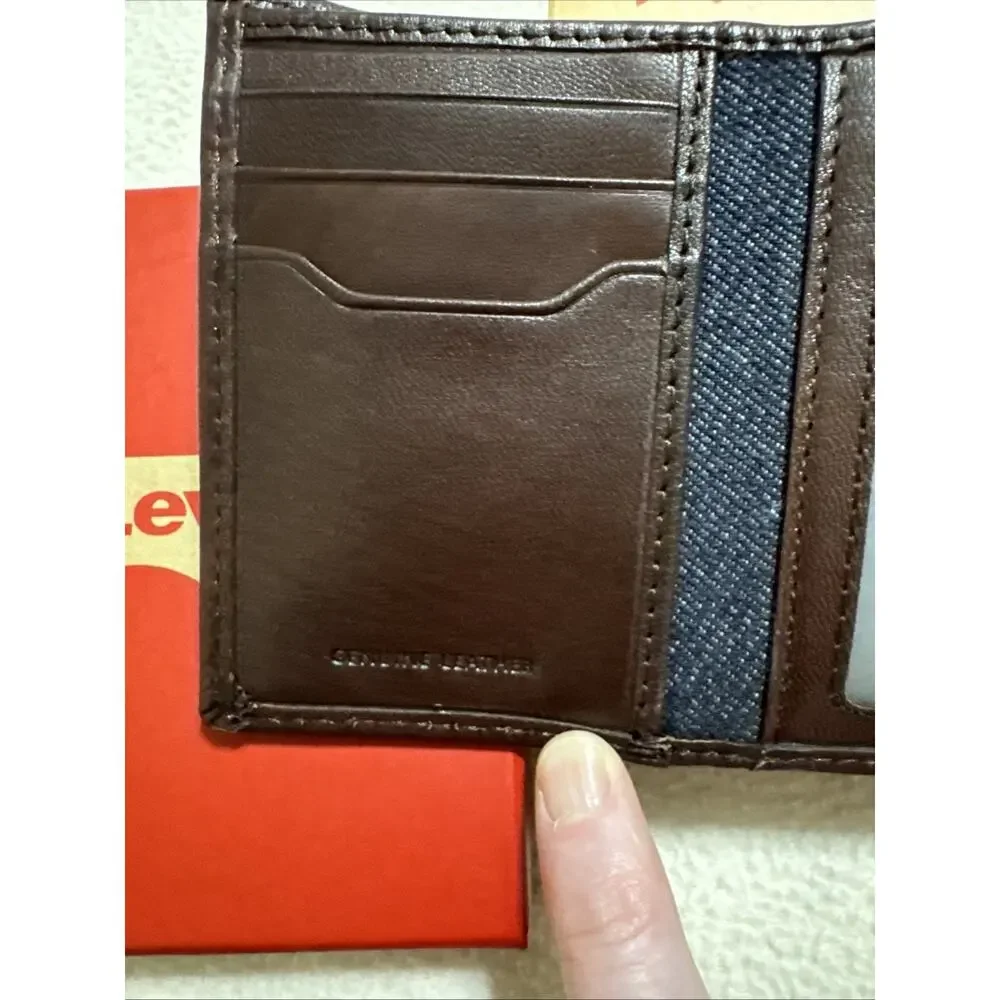 Levi's Mens Brown leather RFID Protection trifold wallet New With Tags